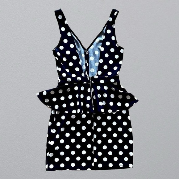 H&M Peplum Dress - Picture 2 of 5